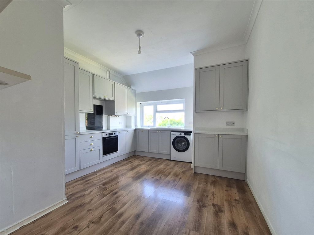 Property photo 2 of 7 Picture No. 23