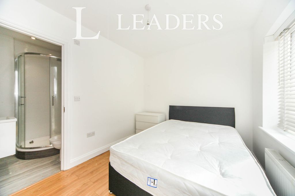Property photo 1 of 10 1