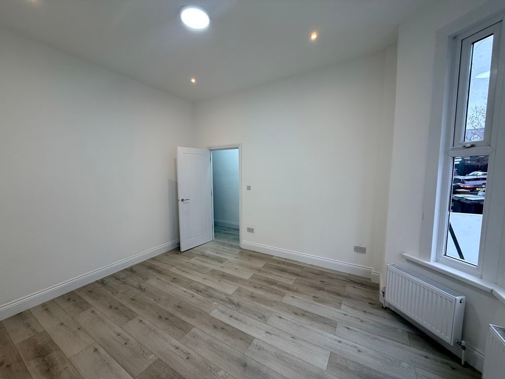 Property photo 3 of 39 Photo 3