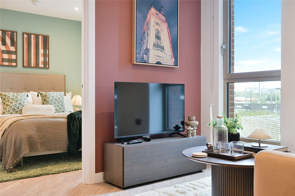 Property photo 3 of 13 Picture No. 02