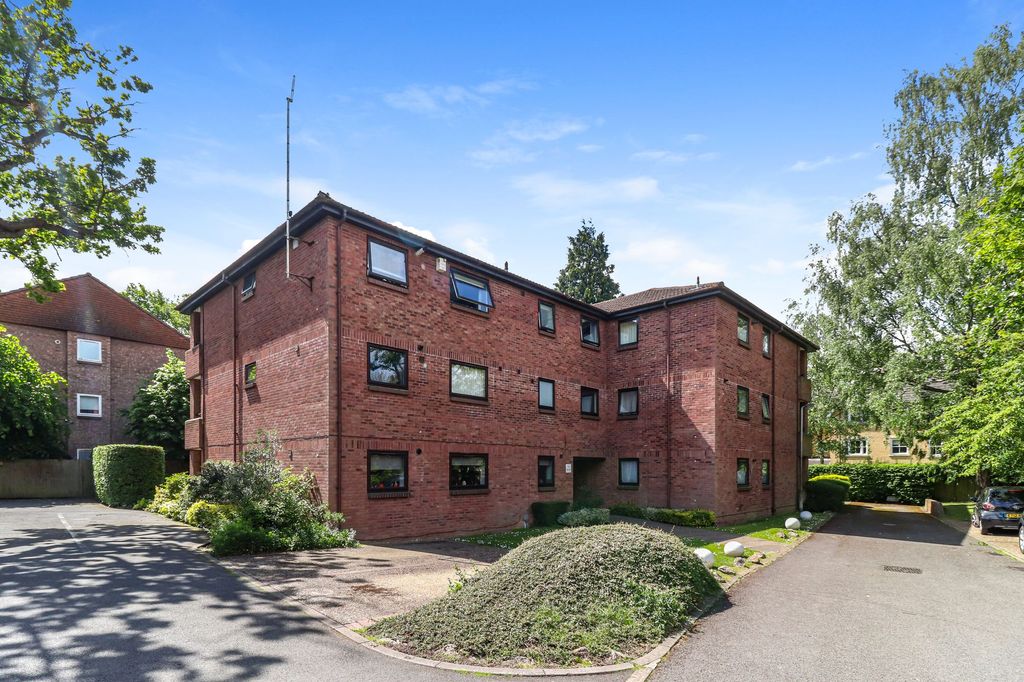 Property photo 1 of 11