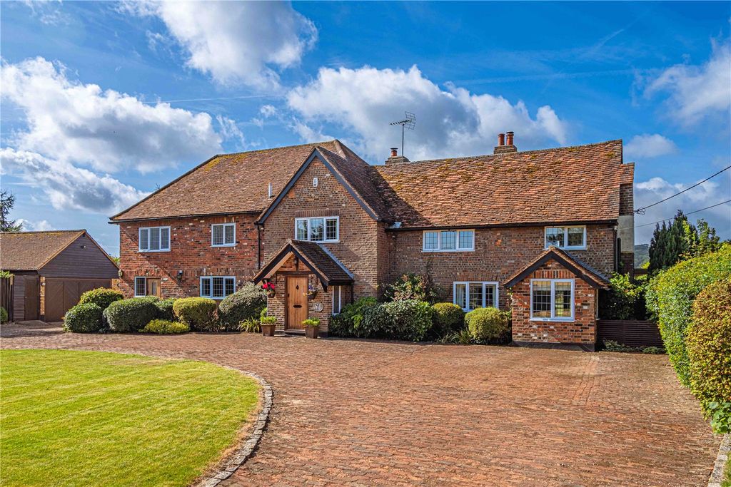 Property photo 1 of 52 Picture No. 09