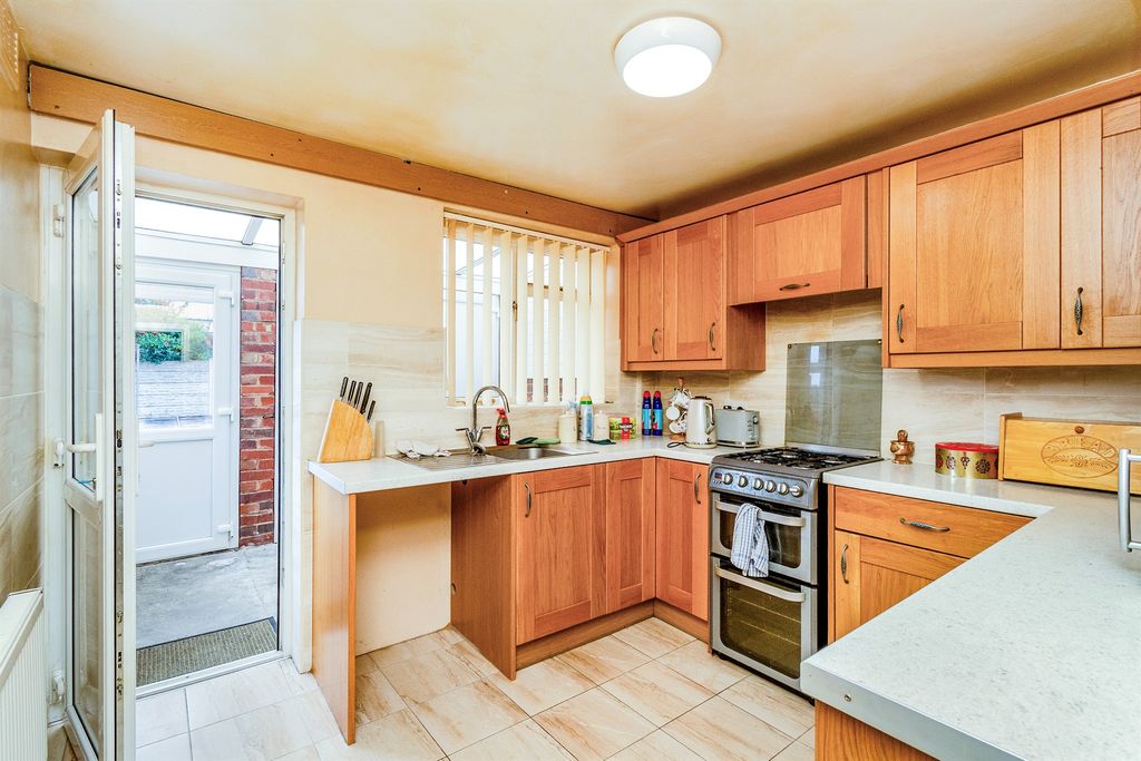 Property photo 3 of 15