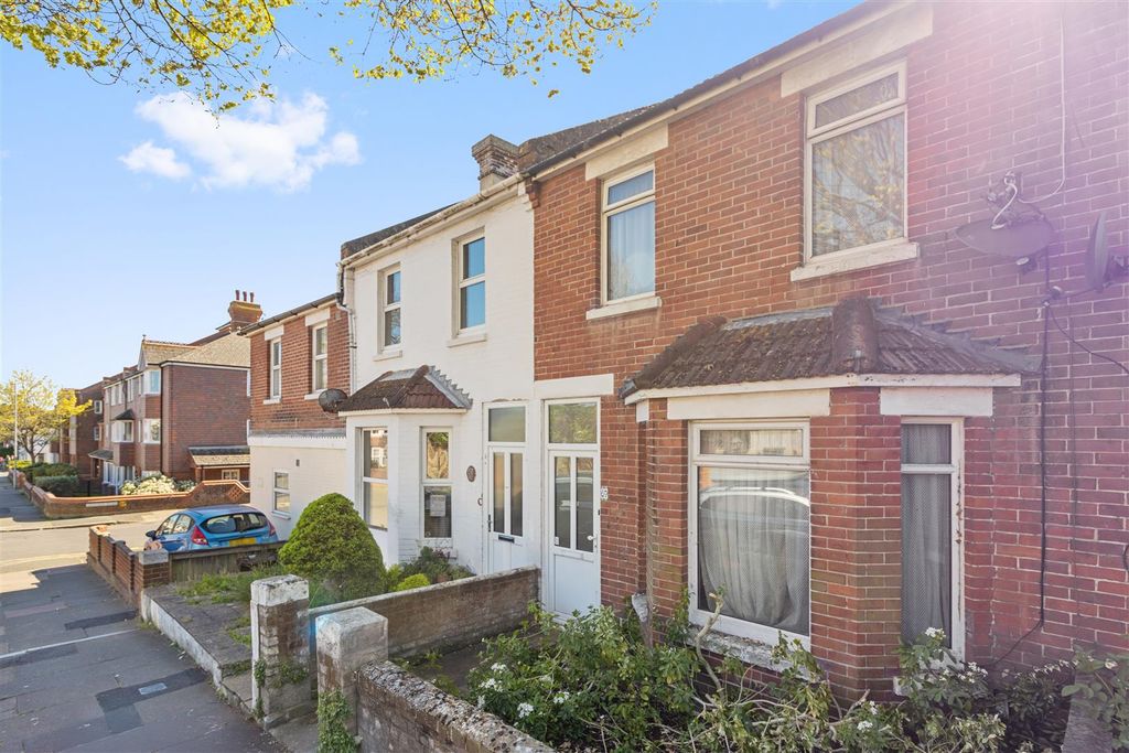 Property photo 1 of 22 Front Aspect