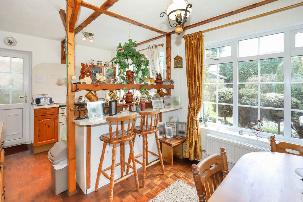 Property photo 3 of 13 Kitchen Diner