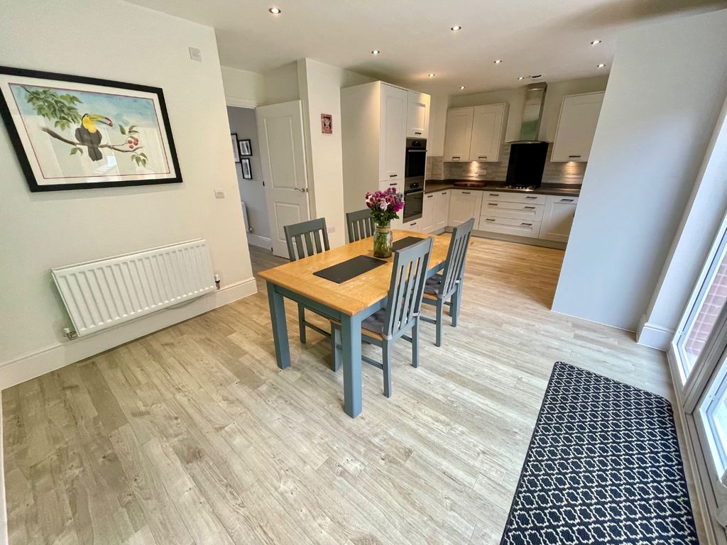 Property photo 3 of 20 5033832