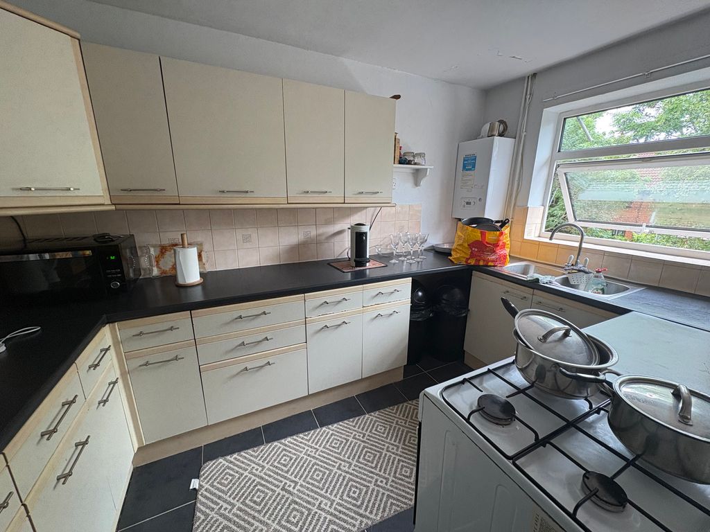 Property photo 3 of 7 Img_2392