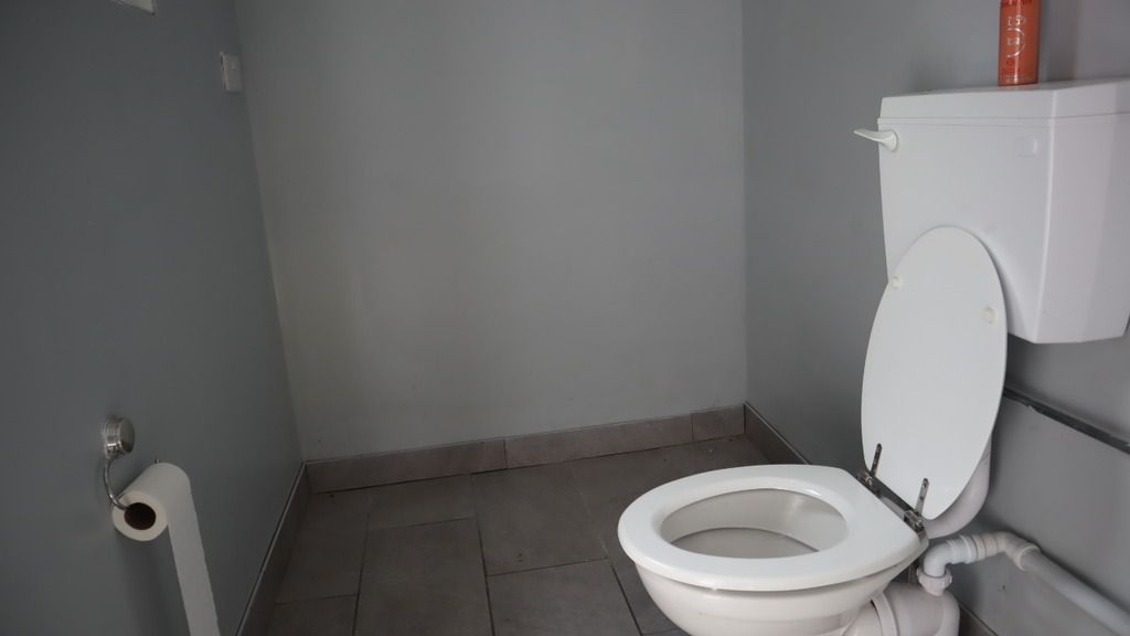 Property photo 2 of 54