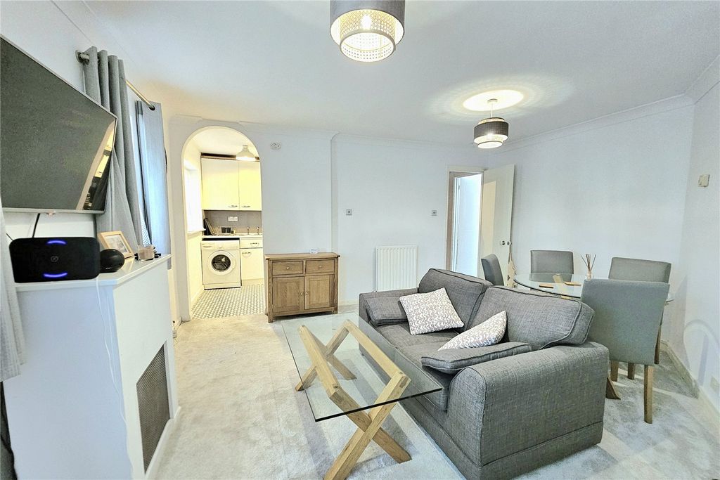 Property photo 3 of 7 Picture No. 05
