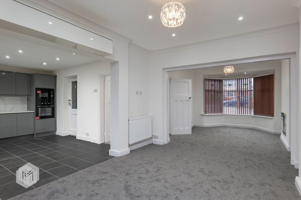 Property photo 2 of 24 Picture No. 21