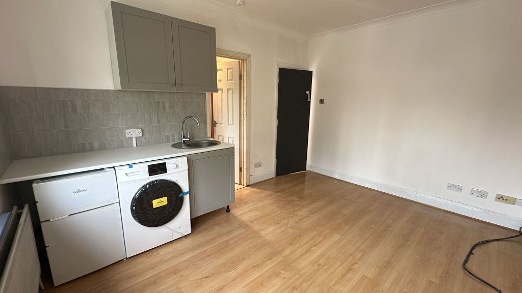 Property photo 2 of 4