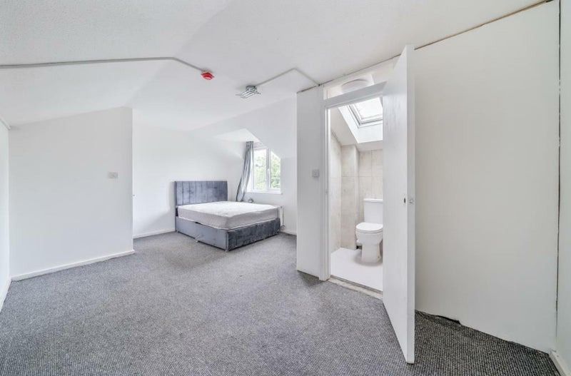 Property photo 1 of 1