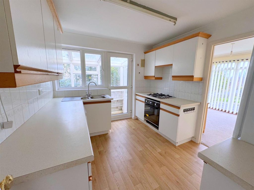 Property photo 3 of 13 Rod7.Jpg