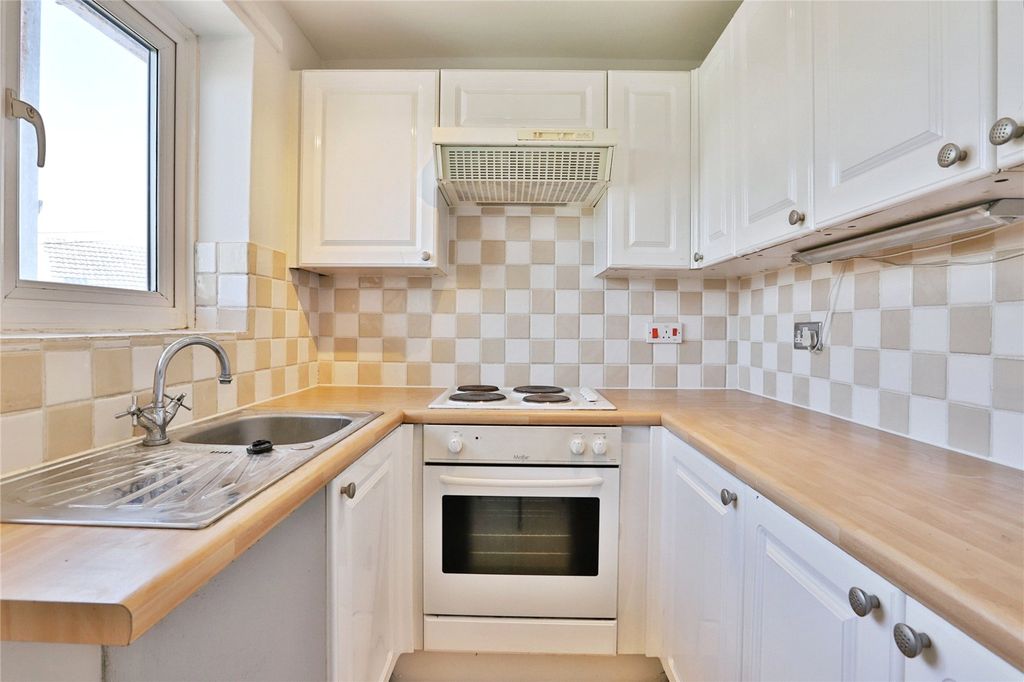 Property photo 3 of 10 Picture No. 14