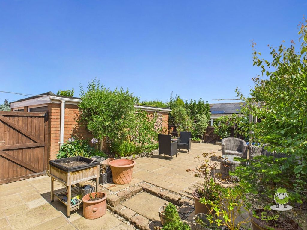 Property photo 1 of 15 Garden  - Charlotte Thomasson Ewemove Whitchuch An