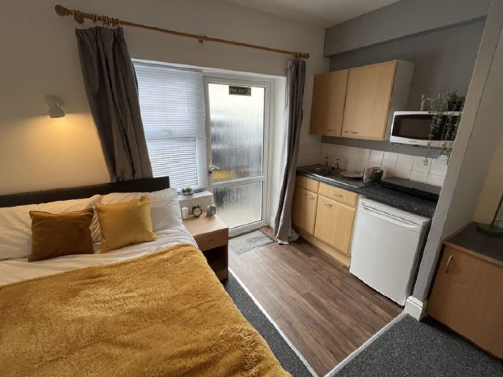 Property photo 1 of 3