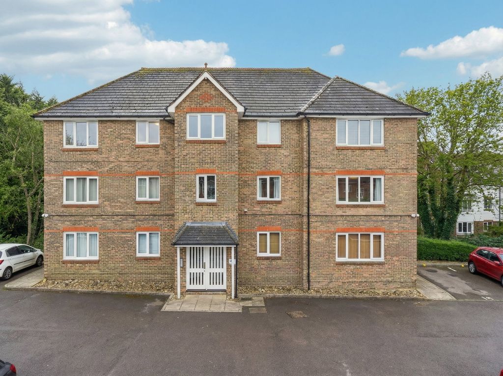 Property photo 1 of 18