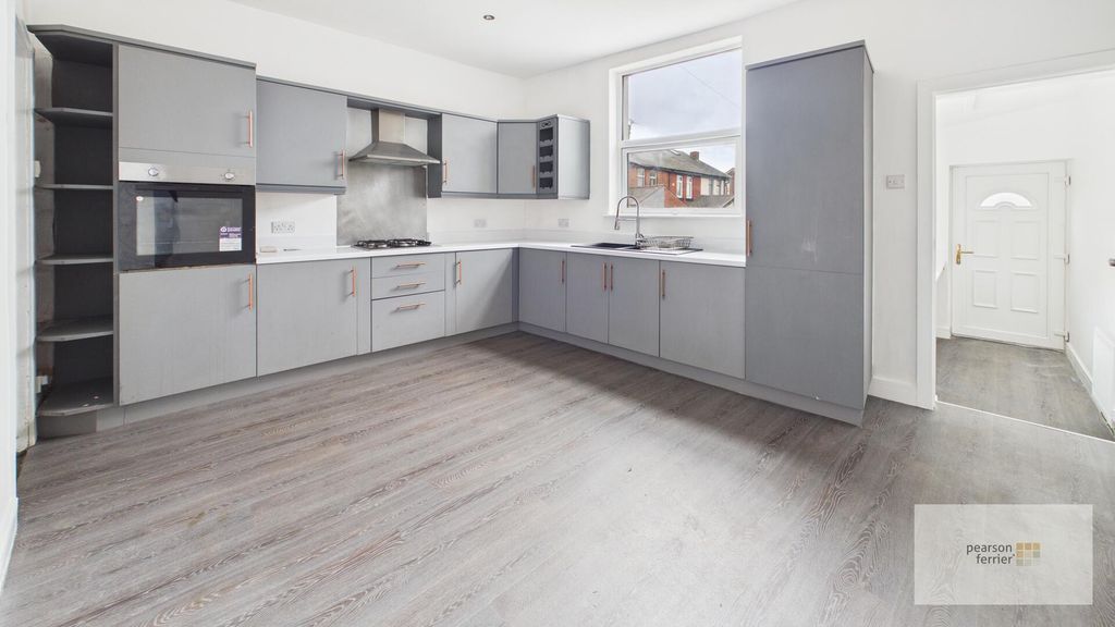 Property photo 3 of 13 Kitchen/Diner