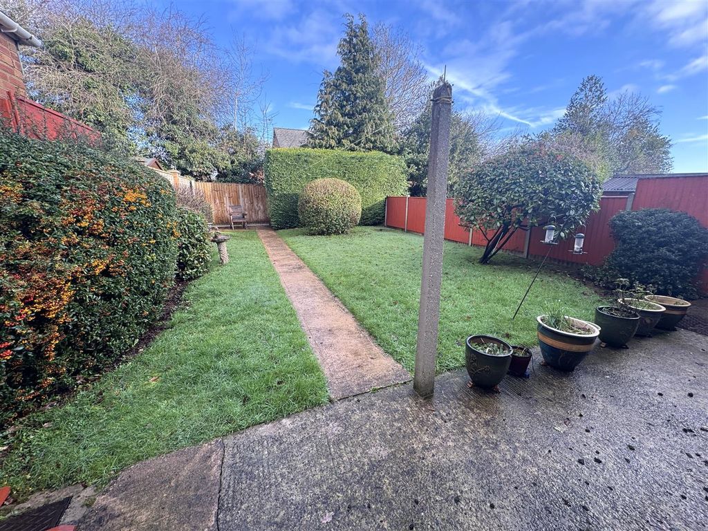 Property photo 2 of 12