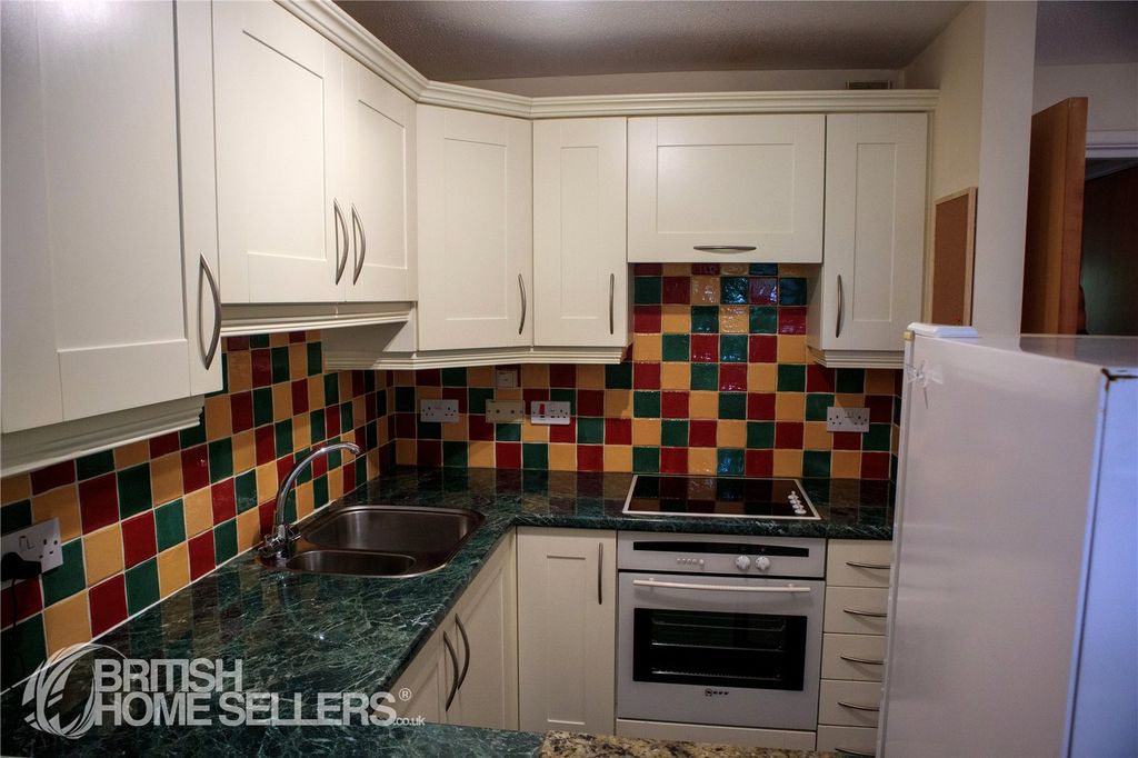 Property photo 2 of 10 2