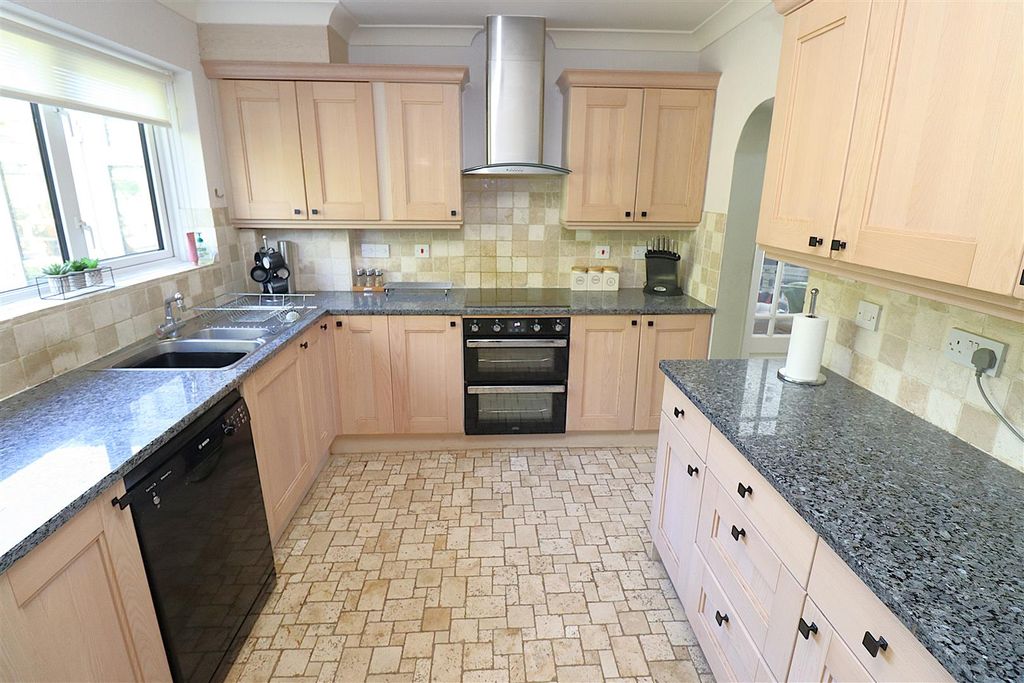 Property photo 3 of 28 Img_9205.Jpg