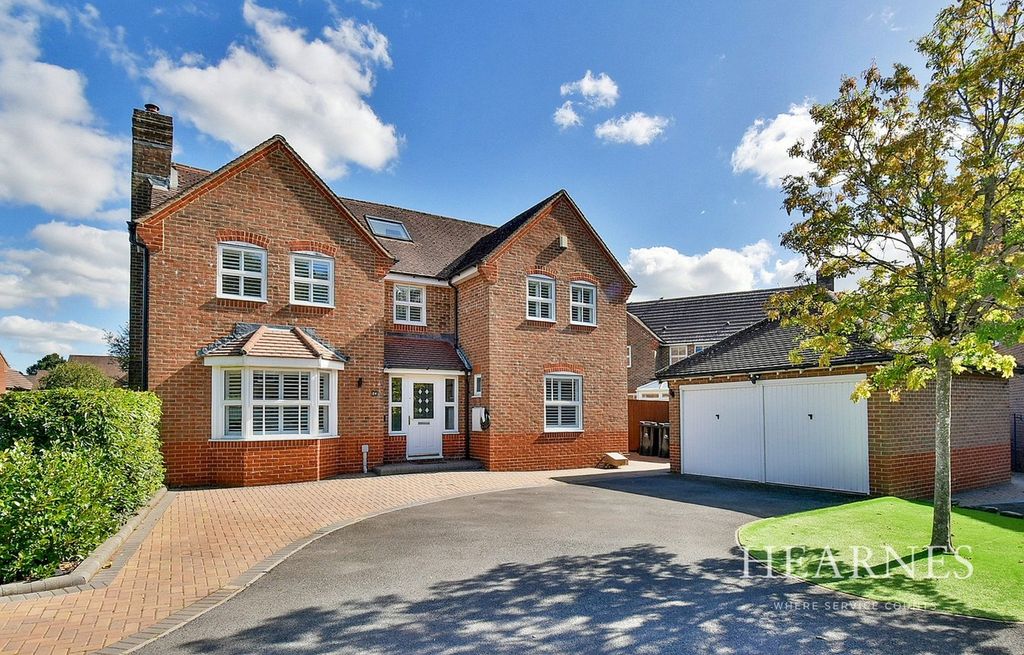 Property photo 1 of 24