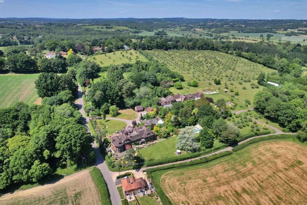 Property photo 3 of 35