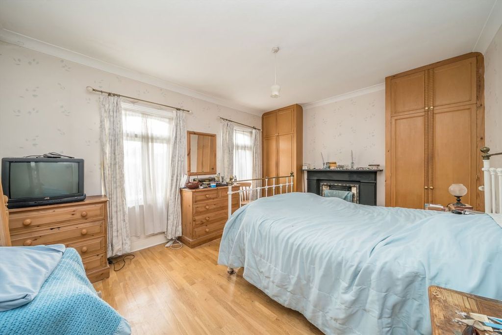 Property photo 2 of 4