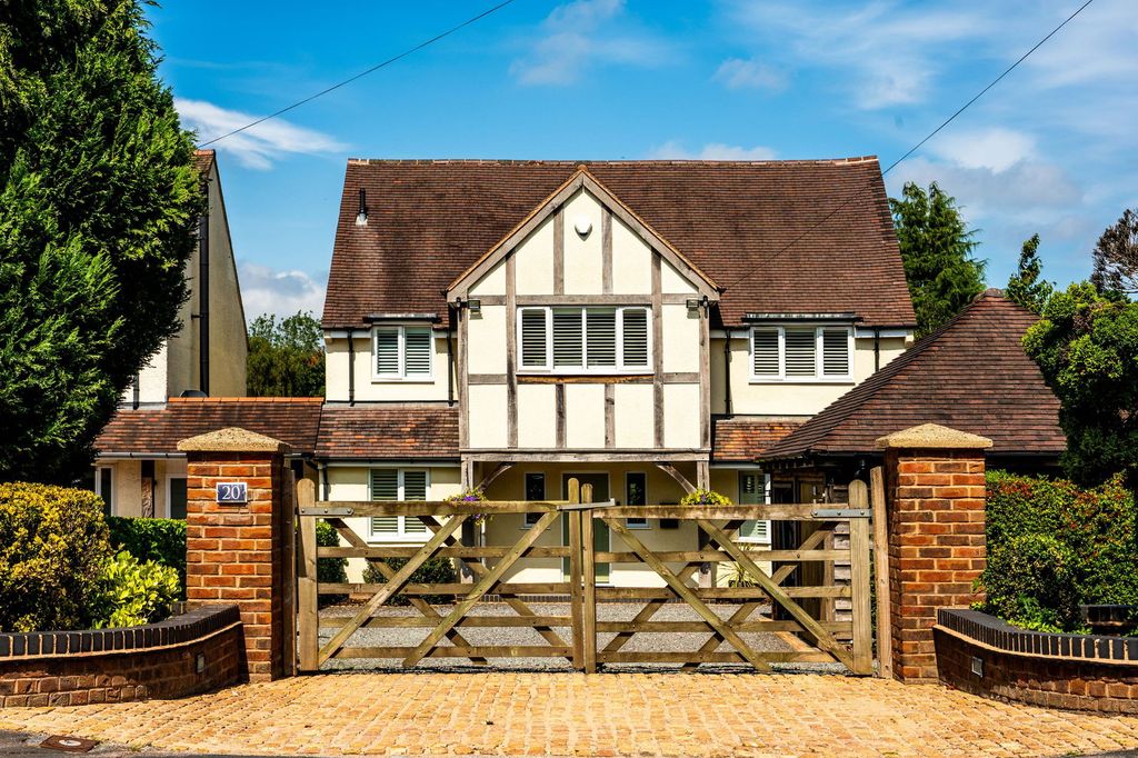 Property photo 2 of 45