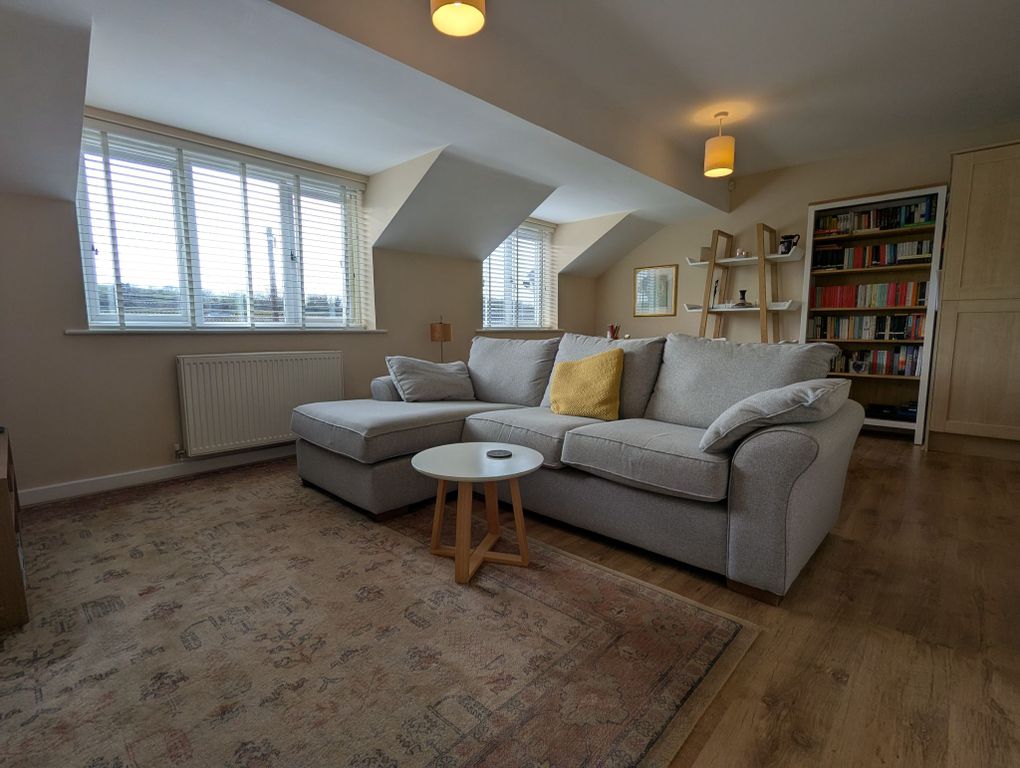 Property photo 2 of 11 Photograph 2