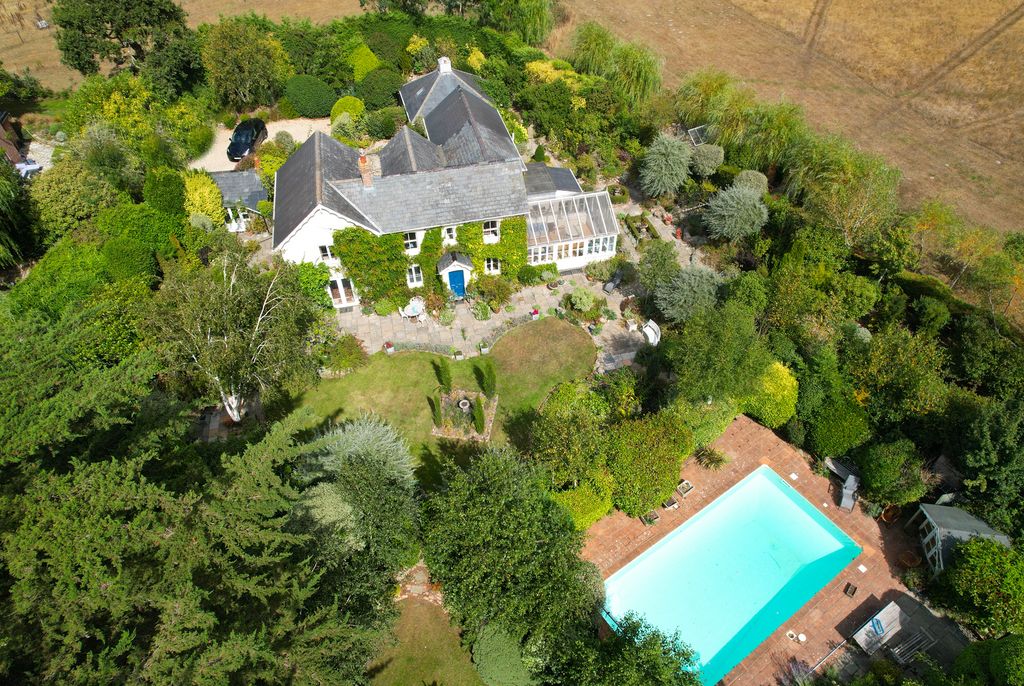 Property photo 1 of 25 Otc Drone 4