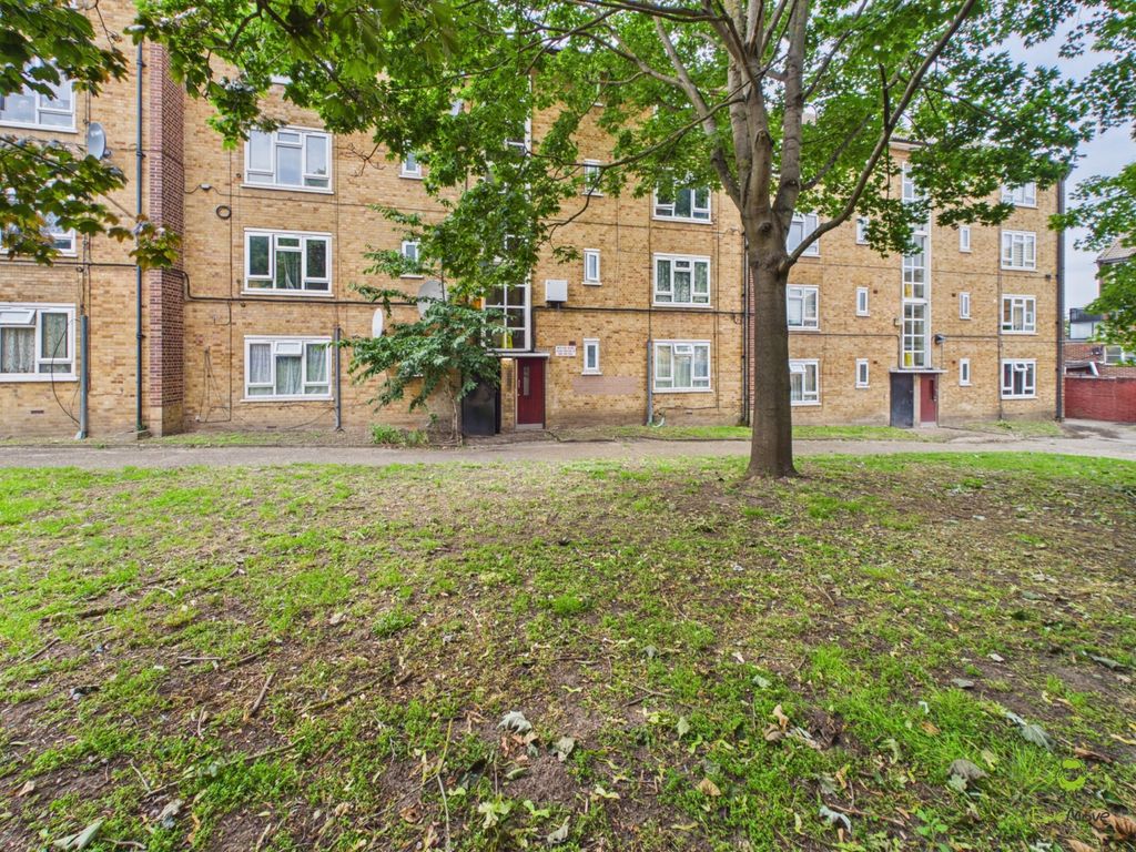 Property photo 2 of 6 Presented By Kevin At Ewemove Abbey Wood And Belve