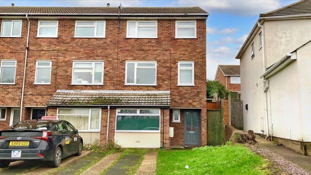 Property photo 1 of 11