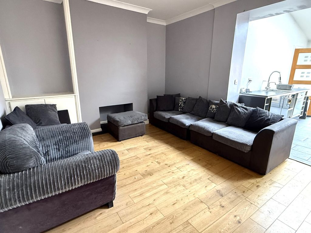 Property photo 2 of 13 Not Specified
