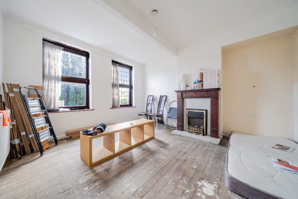 Property photo 2 of 11 Reception