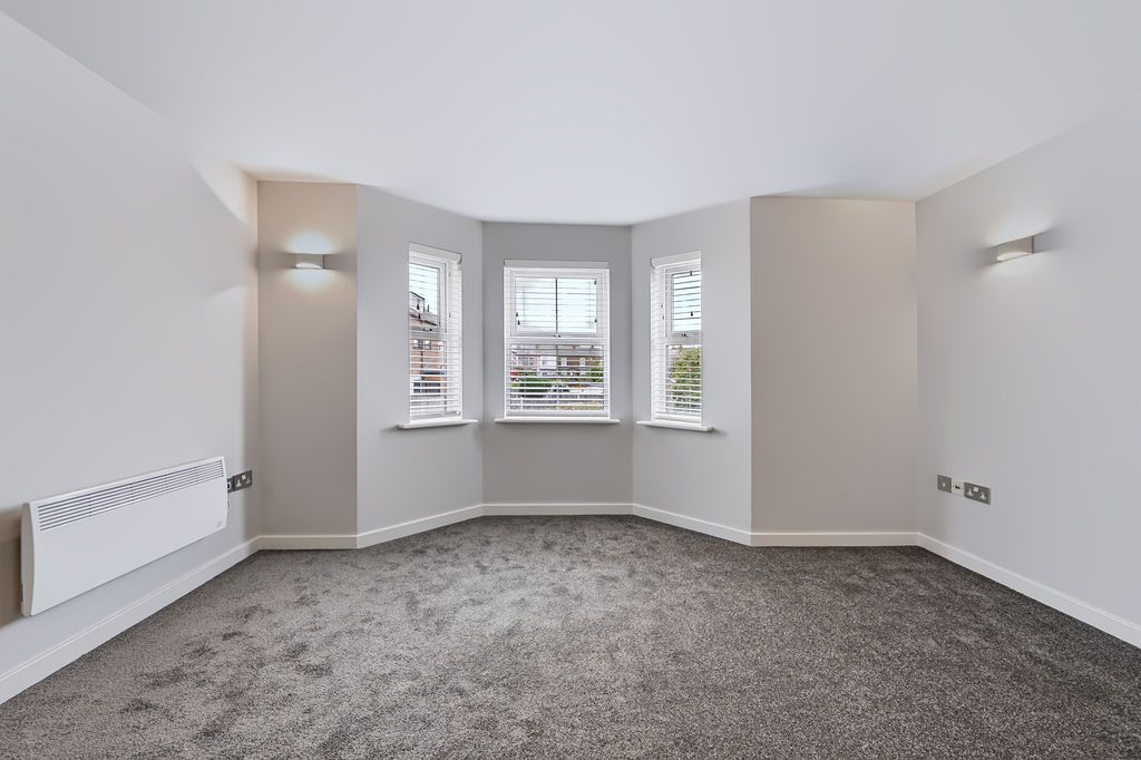 Property photo 3 of 17 Gallery