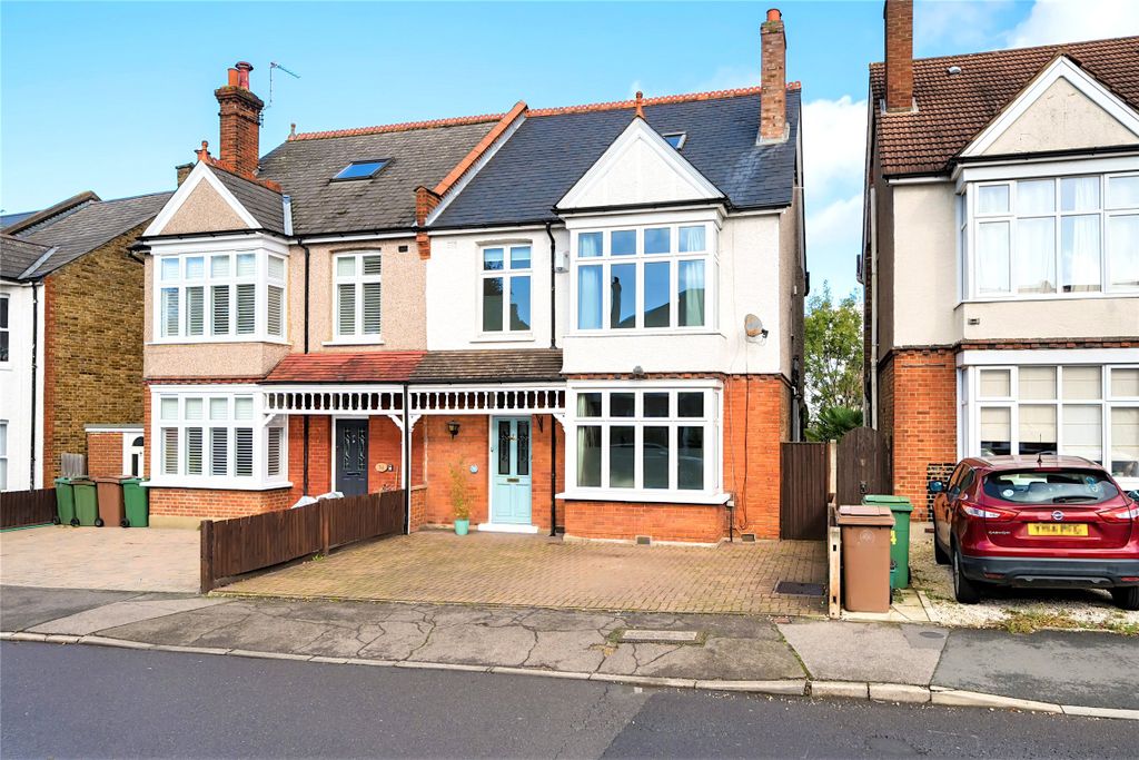 Property photo 2 of 17 External