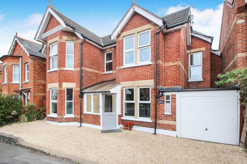 Property photo 1 of 19 Photo 14