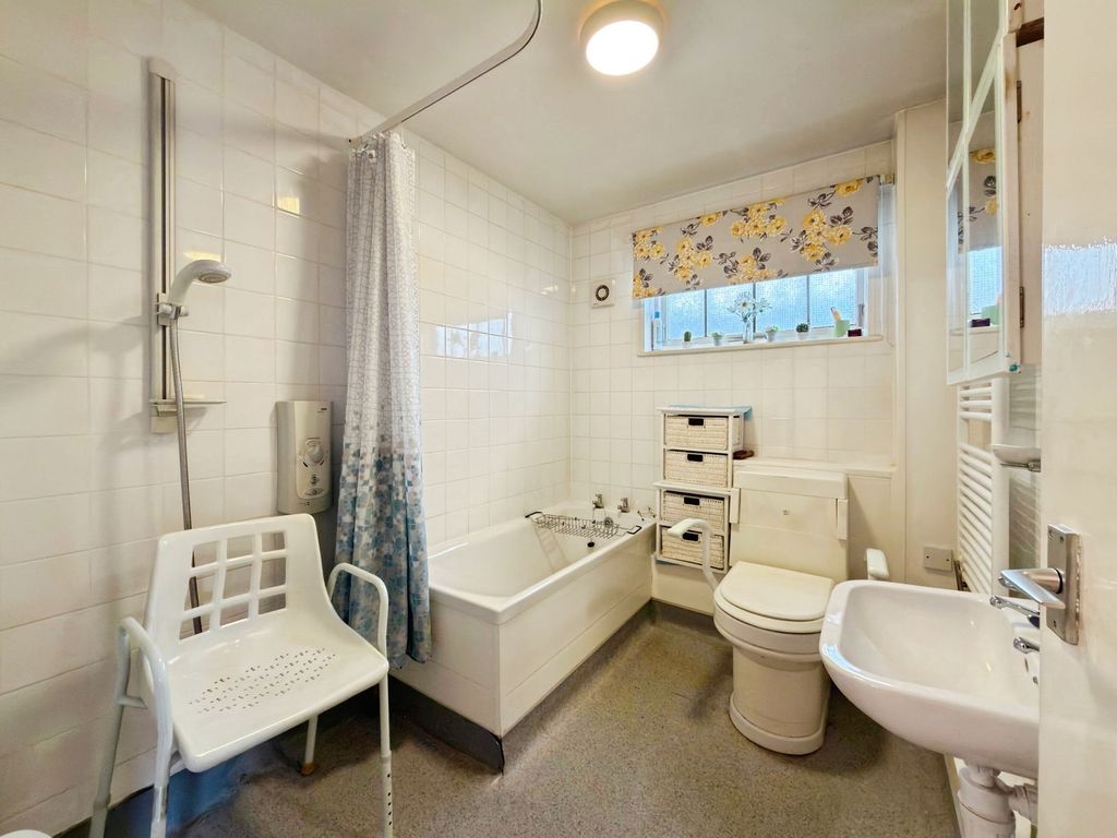 Property photo 3 of 19