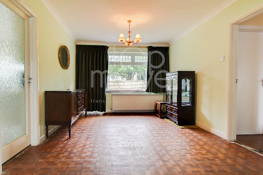 Property photo 2 of 15 Photo 8