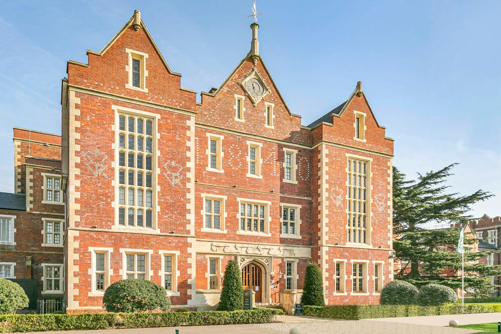 Property photo 3 of 16