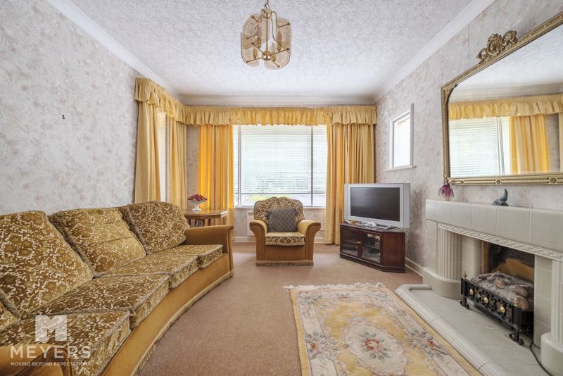 Property photo 2 of 20 Sitting Room