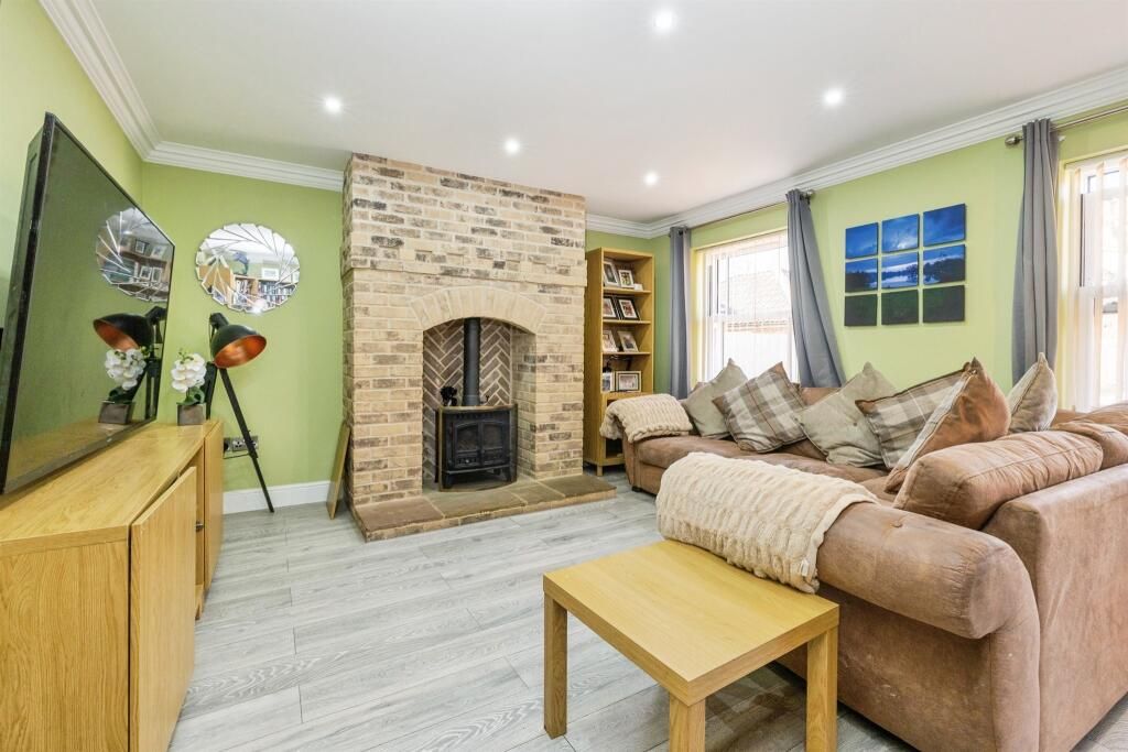 Property photo 3 of 20 6.Jpeg