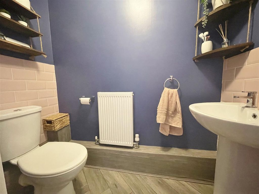 Property photo 3 of 19 Downstairs WC