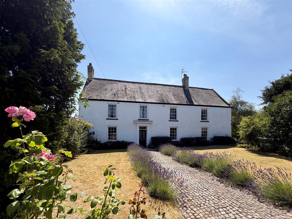 Property photo 1 of 29 Dale Road - Main