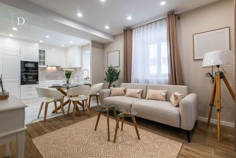 Property photo 1 of 21 Beautifully Renovated 3-Bedroom Villa In The Heart Of Lagoa