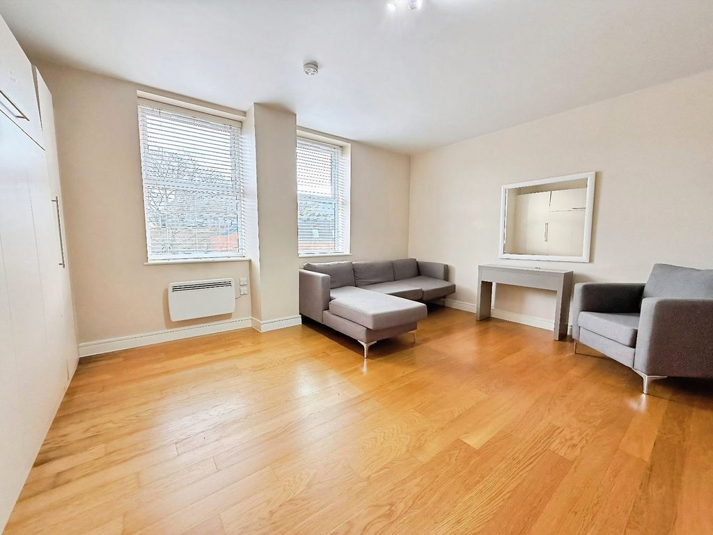 Property photo 3 of 11 Picture No. 20