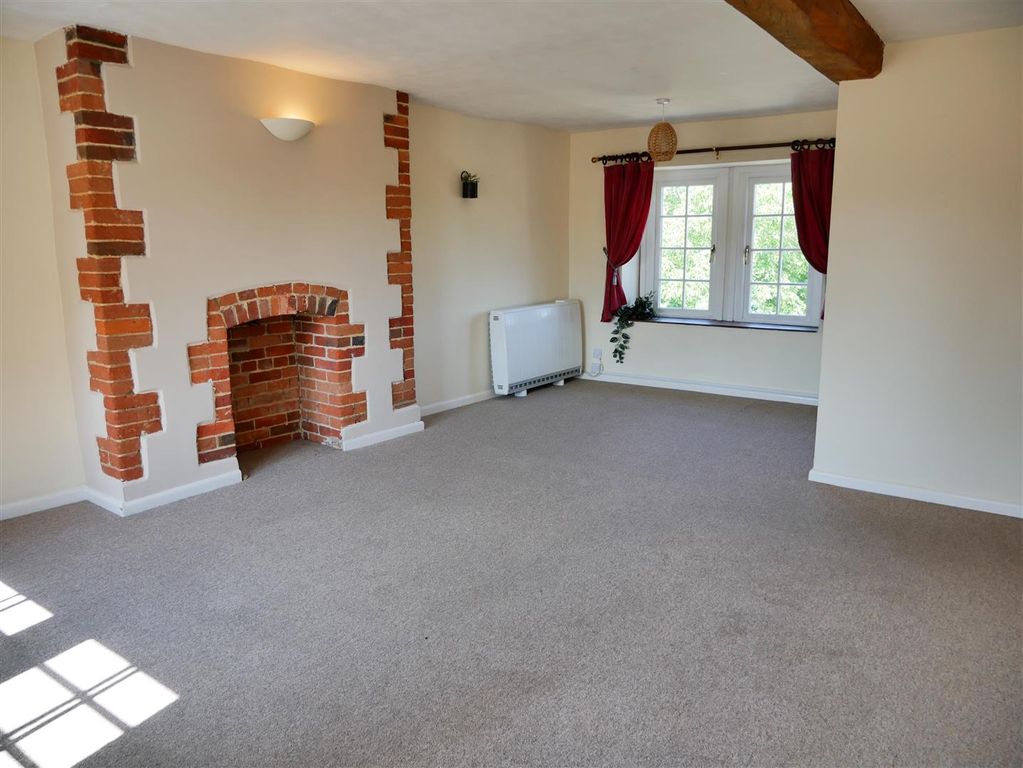 Property photo 1 of 22 Living Dining Room