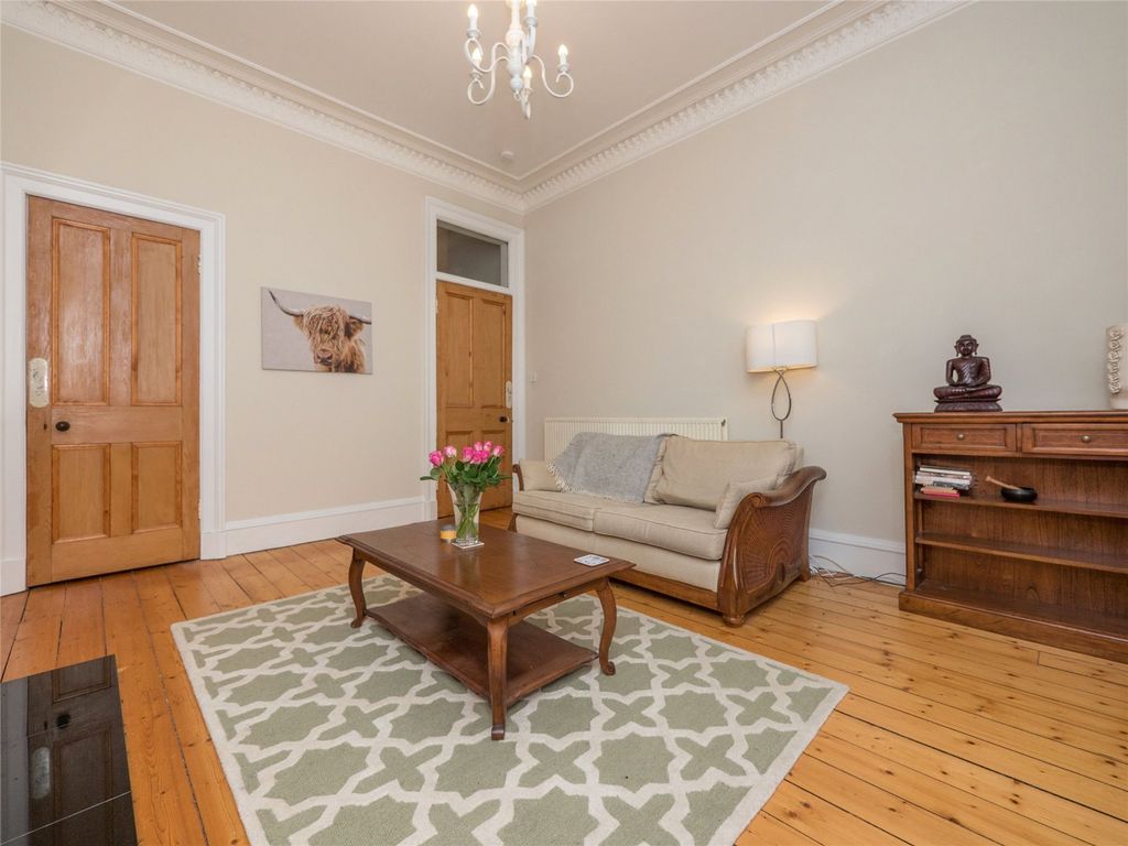 Property photo 3 of 17 Picture 3