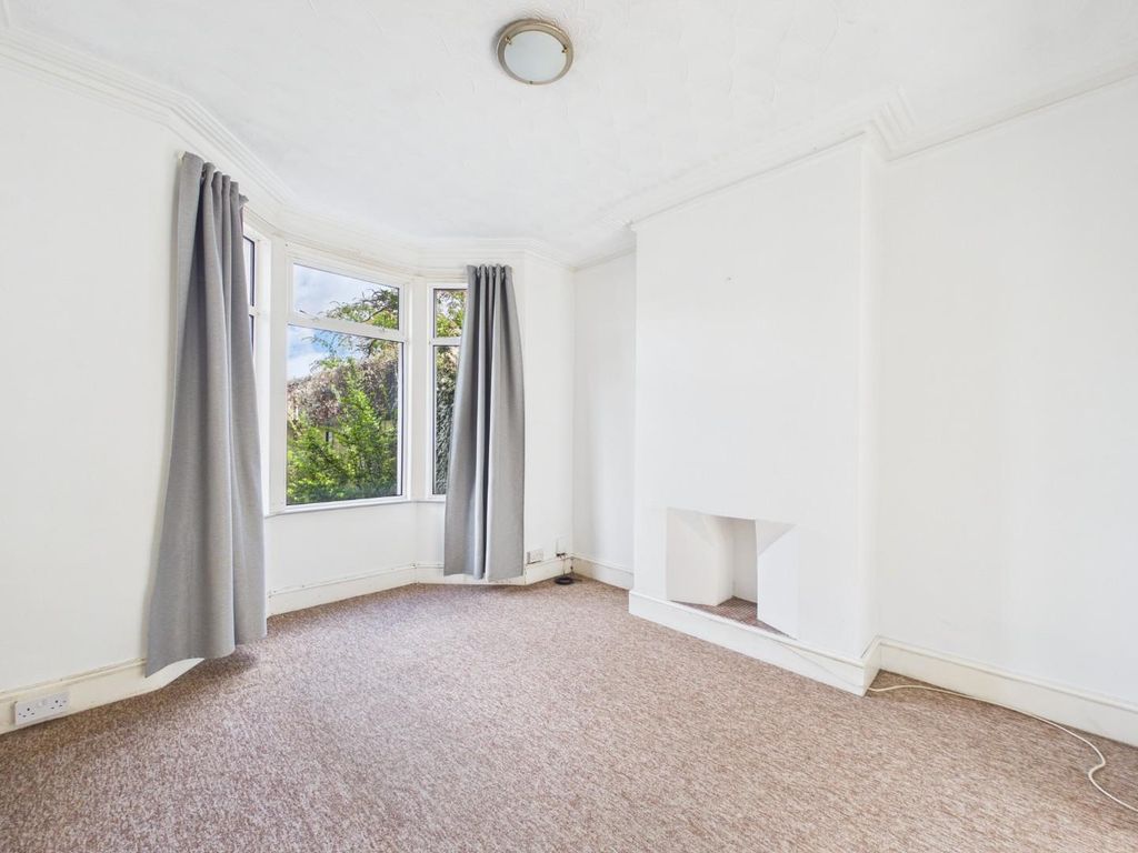 Property photo 2 of 25 Cam01530G0-Pr0408-Still012.Jpg